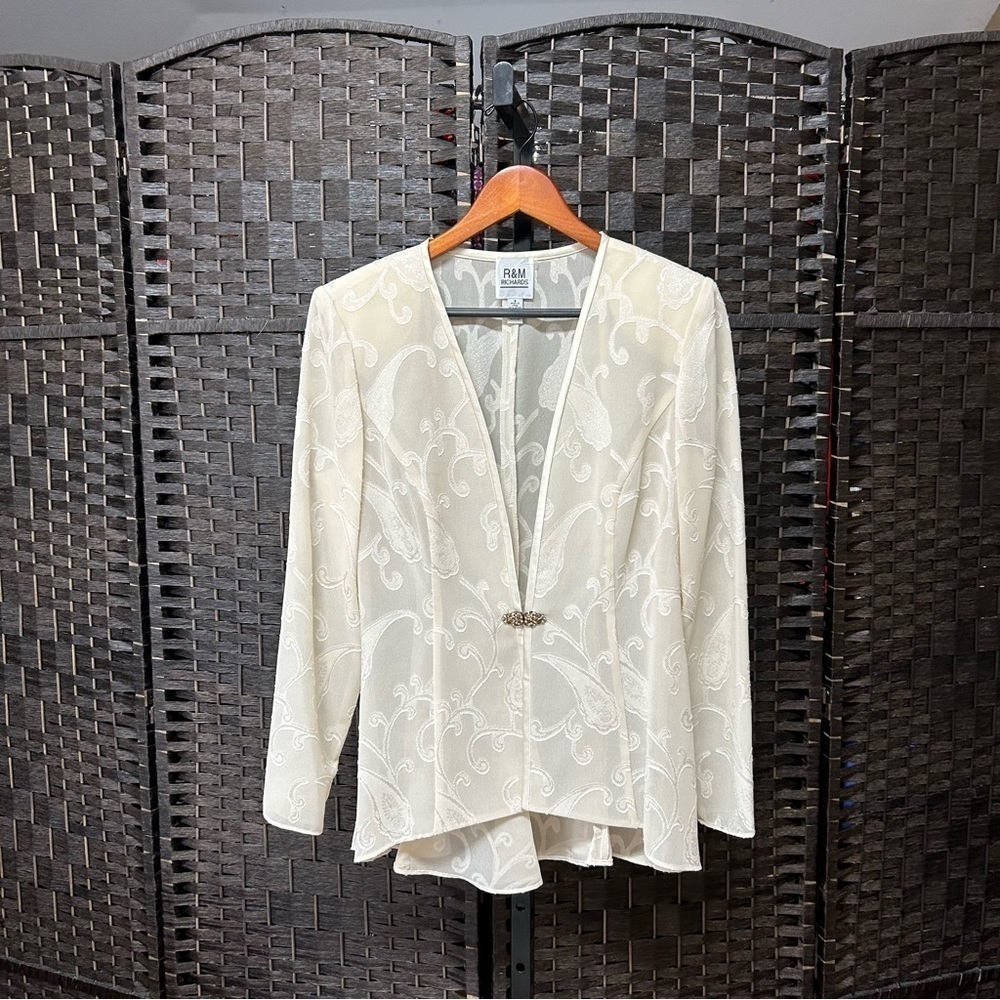 R&M Richards Vintage Paisley Print pearl blouse size 8 medium with tail - Picture 7 of 12